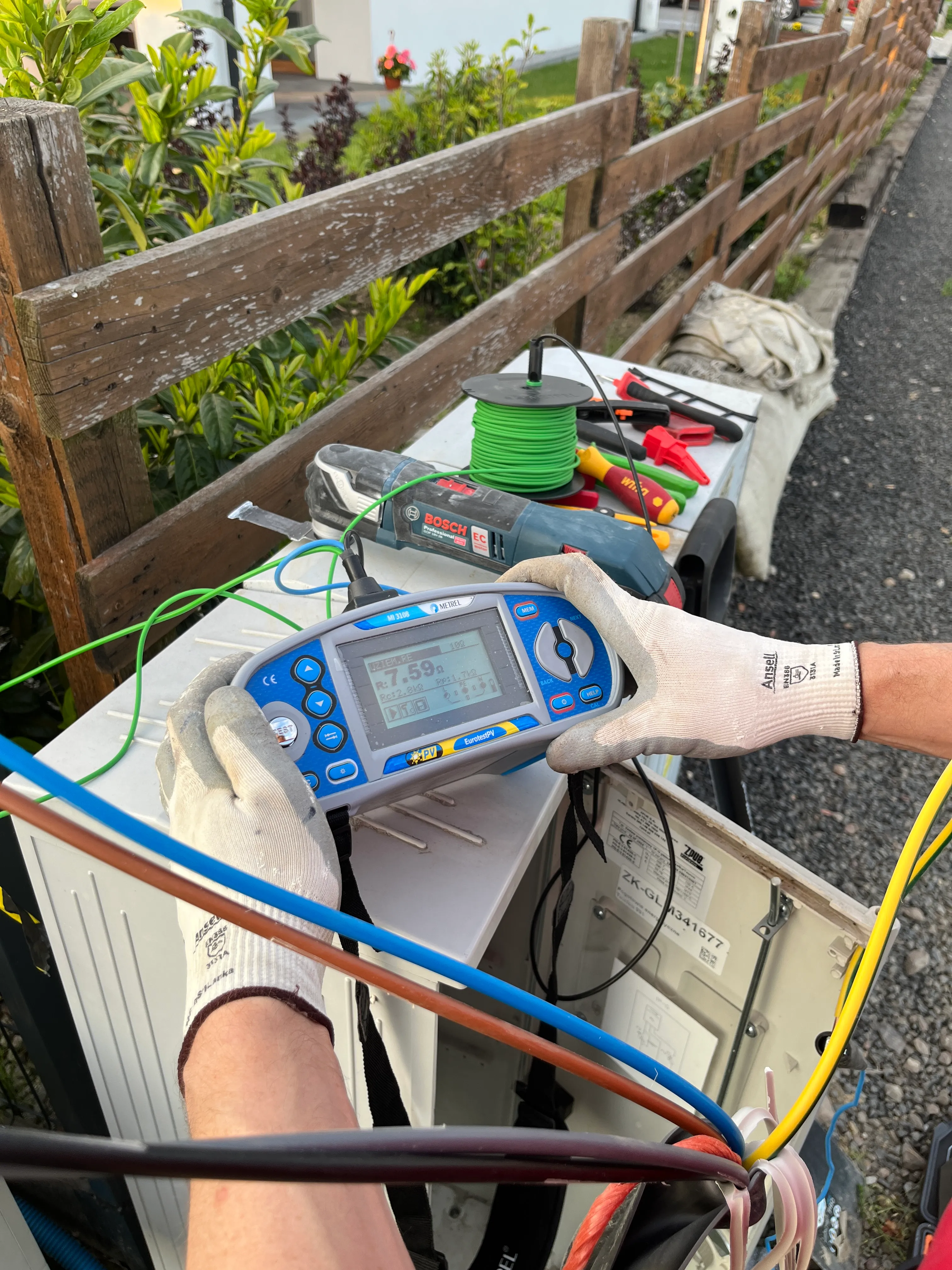 Pomiar instalacji elektrycznej miernikiem